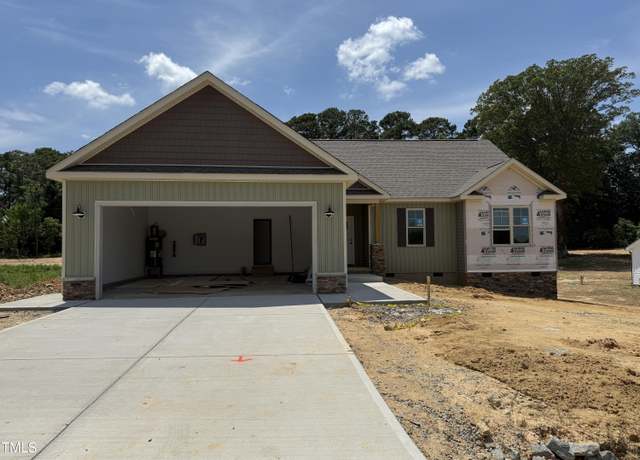 Property at 145 Tee Dr, Selma, NC 27576, 3 beds, 2.5 baths