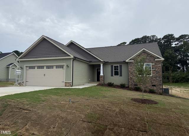 Property at 145 Tee Dr, Selma, NC 27576, 3 beds, 2.5 baths