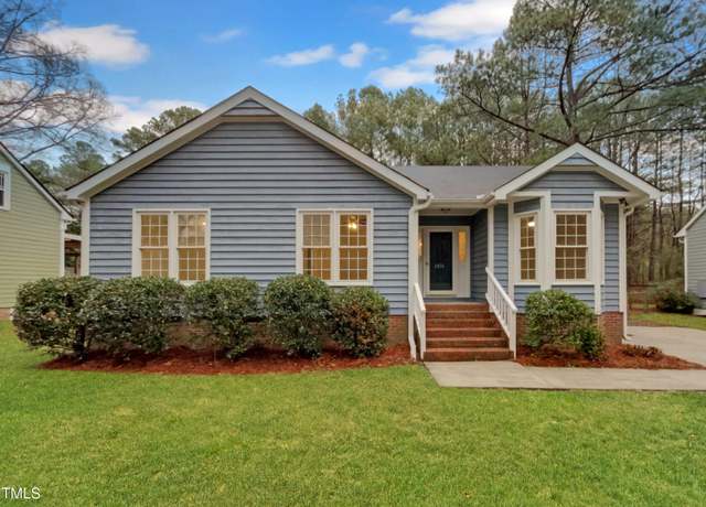 Property at 2836 Thurrock Dr, Apex, NC 27539, 3 beds, 2 baths