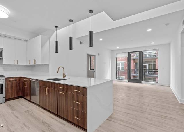 Property at 615 W Peace St #406, Raleigh, NC 27605, 2 beds, 3 baths