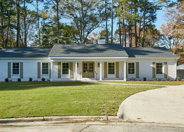Property at 1204 Windemere Pl, Wilson, NC 27893, 3 beds, 2.5 baths