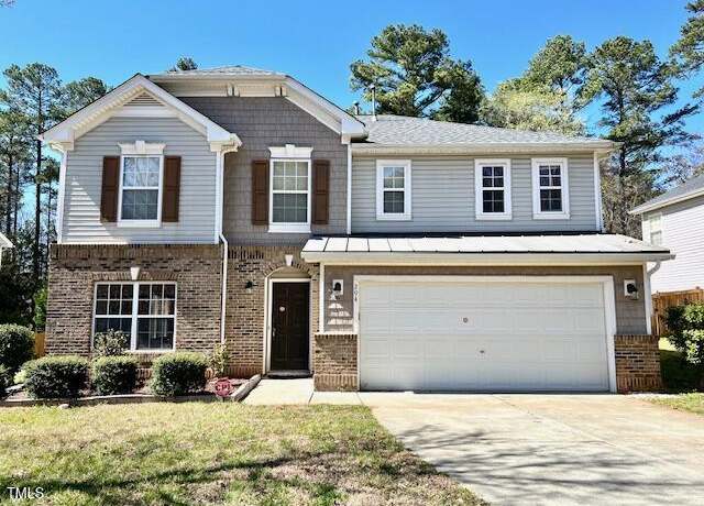 Property at 204 Hillview Dr, Durham, NC 27703, 4 beds, 2.5 baths