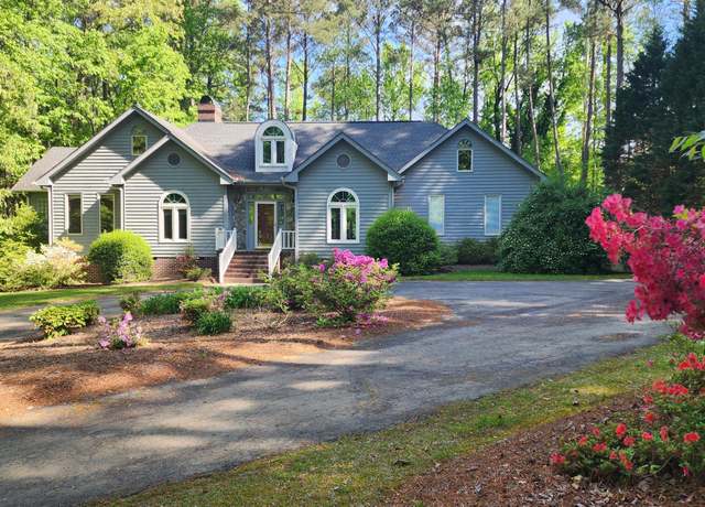 Property at 113 Colonial Dr, Wendell, NC 27591, 3 beds, 2.5 baths
