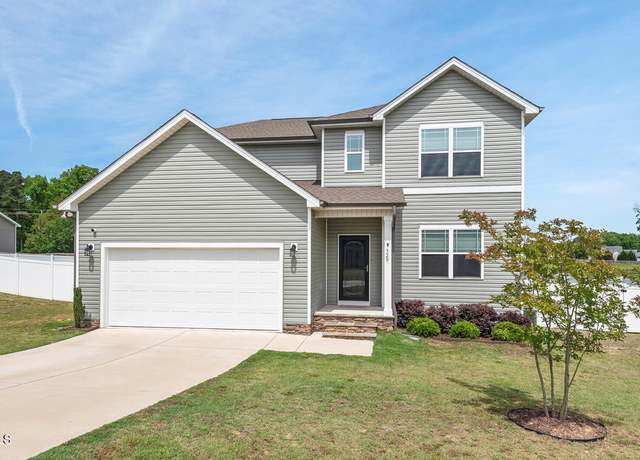 Property at 328 Avery Meadows Dr, Smithfield, NC 27577, 3 beds, 2.5 baths