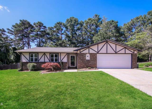 Property at 3560 Barron Way, Fayetteville, NC 28311, 3 beds, 3 baths