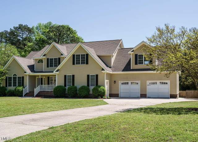 Property at 2213 Ravens Creek Ct, Raleigh, NC 27603, 4 beds, 3.5 baths