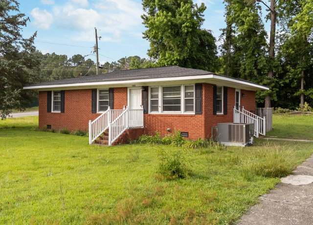 Property at 702 Joyner St, Clayton, NC 27520, 3 beds, 1 bath