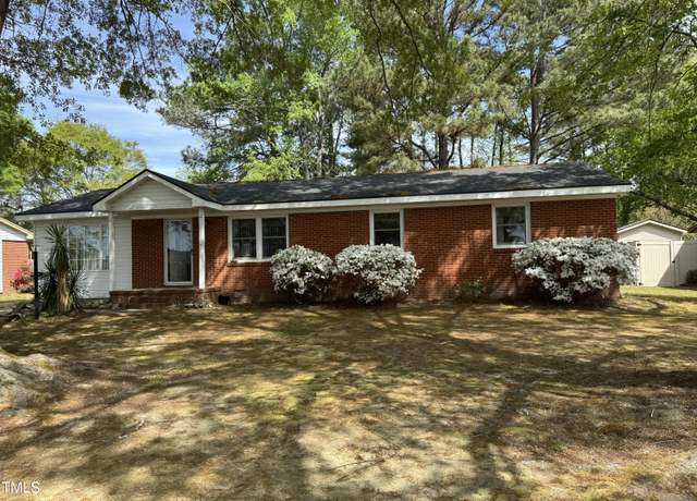 Property at 2102 Michael Ln, Smithfield, NC 27577, 3 beds, 1 bath