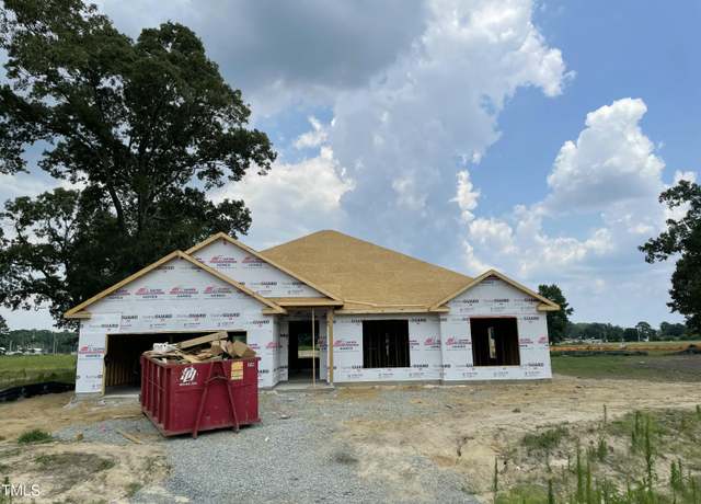 Property at 108 Oxford Ct, La Grange, NC 28551, 4 beds, 2.5 baths