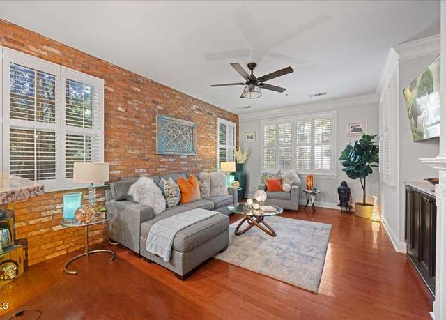 Property at 10400 Rosegate Ct #3, Raleigh, NC 27617, 2 beds, 2 baths