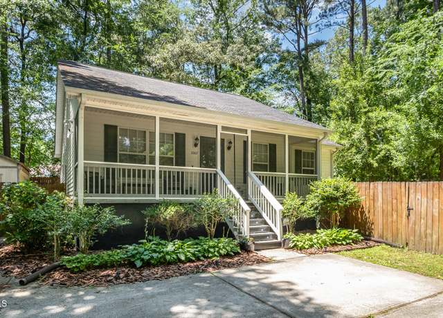 Property at 2007 Eastwood Dr, Durham, NC 27703, 3 beds, 2 baths