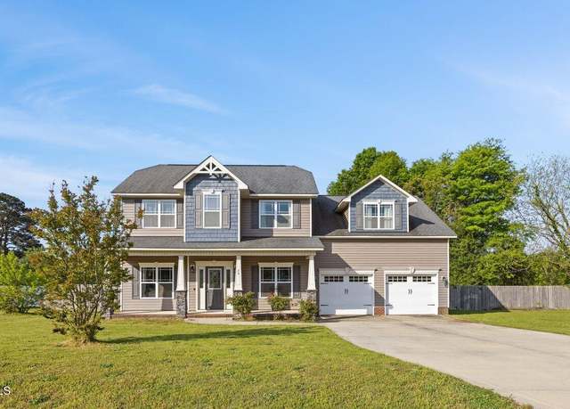 Property at 28 Lee Woods Dr, Clayton, NC 27520, 3 beds, 2.5 baths