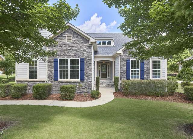 Property at 2916 Reynolda Cir, Durham, NC 27712, 4 beds, 3 baths