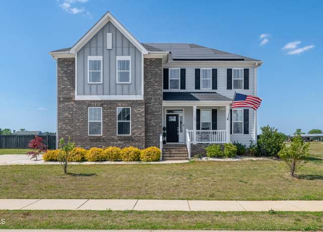 Property at 147 E Wellesley Dr, Clayton, NC 27520, 6 beds, 4 baths