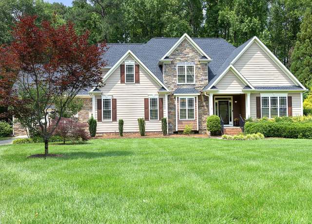 Property at 4601 Basilica Dr, Holly Springs, NC 27540, 4 beds, 2.5 baths