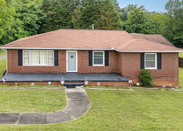 Property at 424 Camp Rd, Burlington, NC 27217, 6 beds, 2 baths