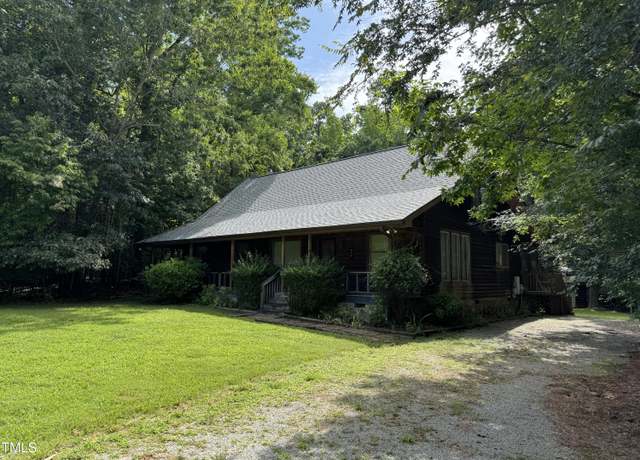 Property at 2411 Darby Ln, Hillsborough, NC 27278, 3 beds, 3 baths