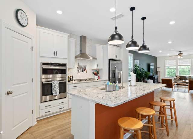 Property at 6928 Leesville Rd, Raleigh, NC 27613, 4 beds, 3.5 baths