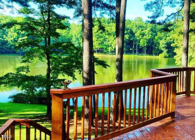 Property at 11813 Edgewater Ct, Raleigh, NC 27614, 5 beds, 5.5 baths