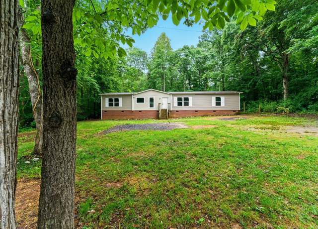 Property at 2832 Ladale Ln, Mebane, NC 27302, 4 beds, 2 baths