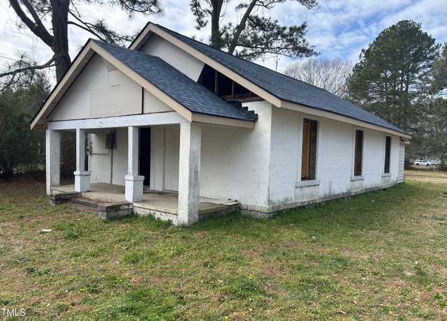 Property at 1400 Hargrove St, Rocky Mount, NC 27801, 3 beds, 1 bath