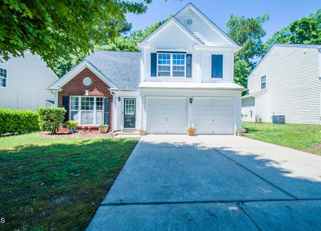 Property at 3016 Hayling Dr, Raleigh, NC 27610, 3 beds, 2.5 baths