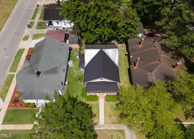 Property at 605 Saint David St, Tarboro, NC 27886, 2 beds, 2 baths