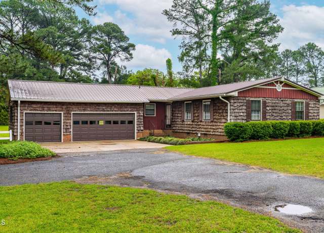 Property at 5920 Hobbton Hwy, Clinton, NC 28328, 3 beds, 2 baths