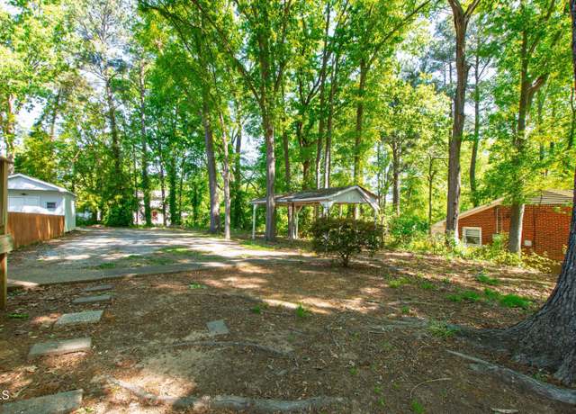 Property at 1005 E Club Blvd, Durham, NC 27704