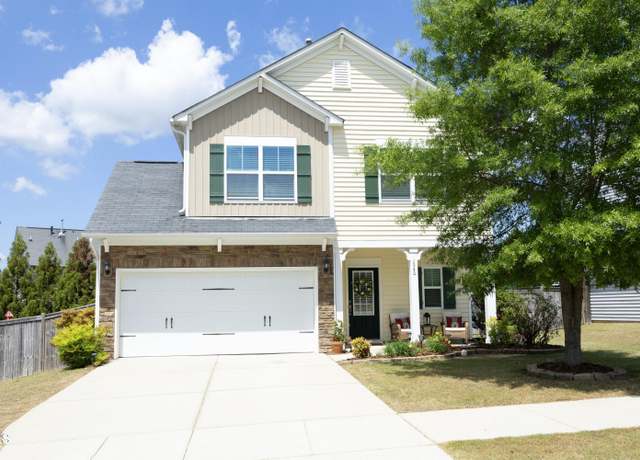 Property at 1940 Dunfield Dr, Fuquay Varina, NC 27526, 3 beds, 2.5 baths