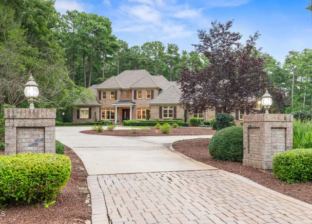 Property at 21 China Doll Ct, Durham, NC 27713, 5 beds, 5 baths