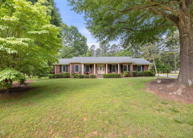 Property at 658 Hiawatha Pl, Burlington, NC 27217, 3 beds, 2 baths