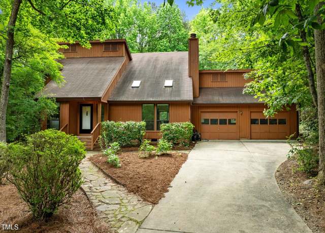 Property at 122 Blackcherry Ln, Chapel Hill, NC 27514, 4 beds, 2.5 baths