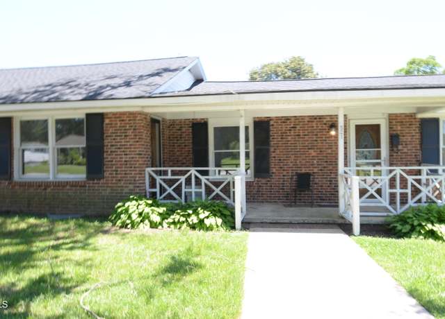 Property at 521 S Lombard St, Clayton, NC 27520, 3 beds, 2 baths