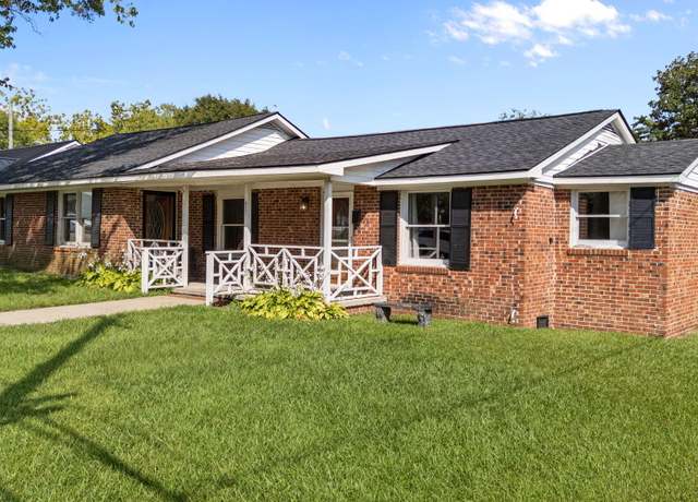 Property at 521 S Lombard St, Clayton, NC 27520, 3 beds, 2 baths