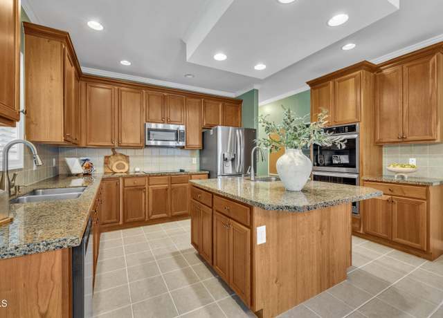 Property at 12028 Pawleys Mill Cir, Raleigh, NC 27614, 4 beds, 3.5 baths