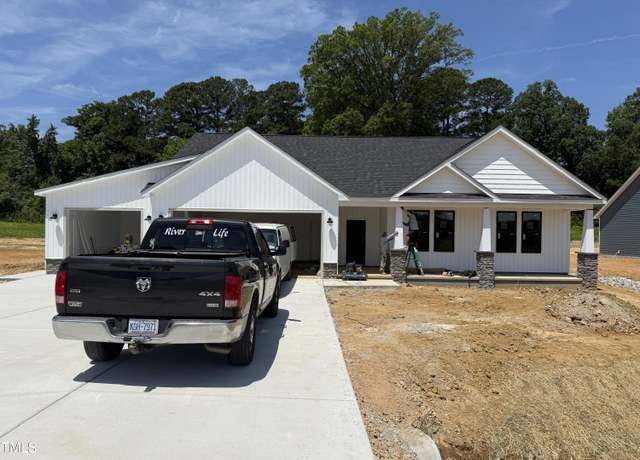 Property at 165 Tee Dr, Selma, NC 27576, 3 beds, 2 baths
