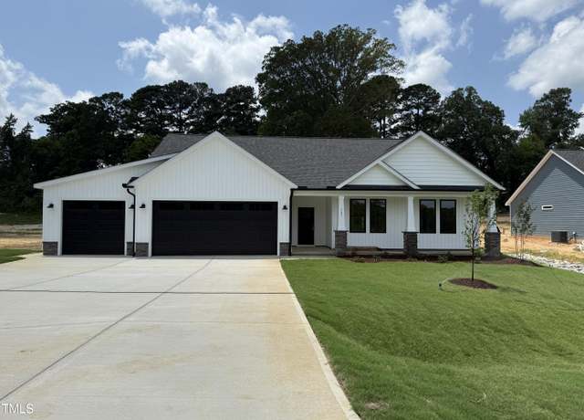 Property at 165 Tee Dr, Selma, NC 27576, 3 beds, 2 baths