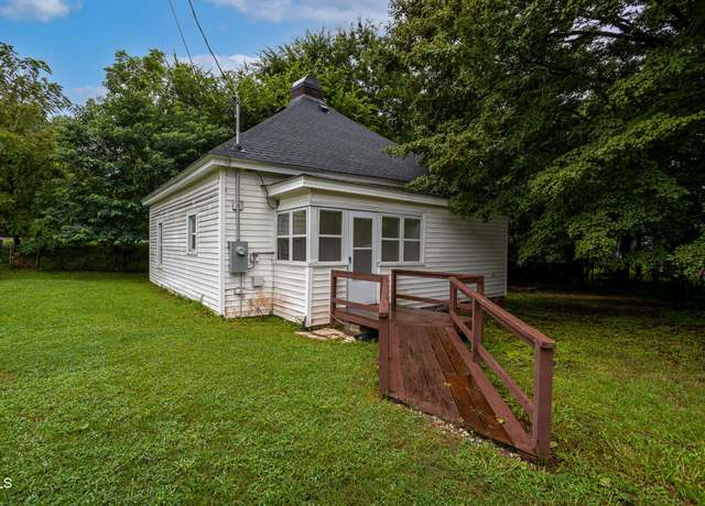 Property at 278 Hill St, Wake Forest, NC 27587, 2 beds, 1 bath