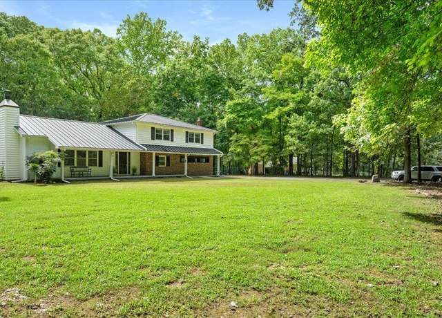 Property at 315 Dumont Dr, Hillsborough, NC 27278, 4 beds, 3 baths