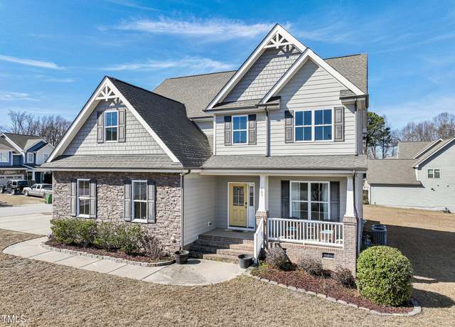 Property at 109 Hammermill Dr, Fuquay Varina, NC 27526, 4 beds, 3.5 baths
