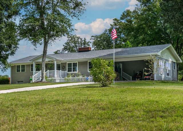 Property at 444 Barnette Rd, Louisburg, NC 27549, 3 beds, 2 baths