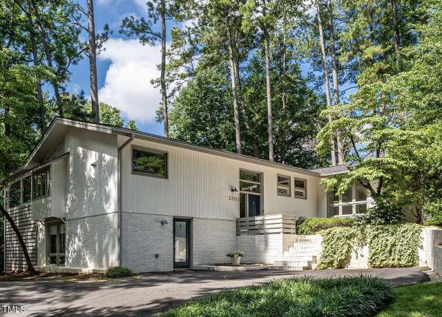 Property at 3205 Dell Dr, Raleigh, NC 27609, 3 beds, 2.5 baths