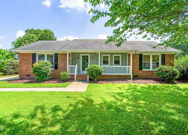 Property at 5 Windsor Pl, Mebane, NC 27302, 3 beds, 2 baths