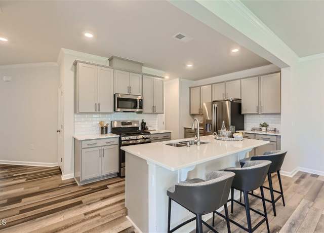 Property at 6009 Shade Tree Ln, Morrisville, NC 27560, 3 beds, 2.5 baths