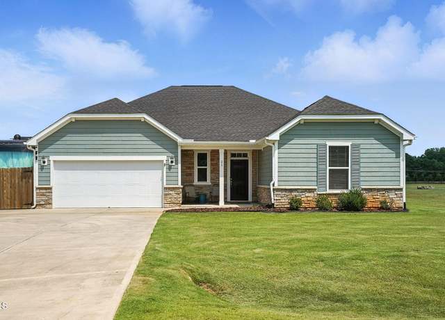 Property at 25 Harlow Ct, Fuquay Varina, NC 27526, 3 beds, 2 baths