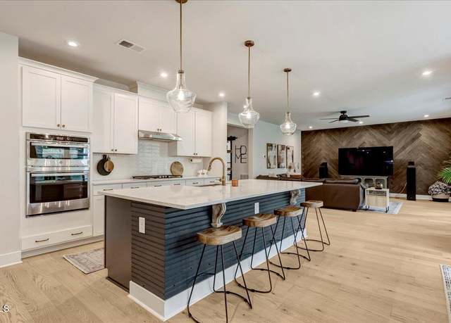 Property at 2426 Heron Watch Pl, Fuquay Varina, NC 27526, 5 beds, 4 baths