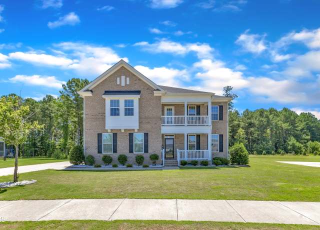 Property at 326 S Parliament Way, Clayton, NC 27520, 5 beds, 4 baths