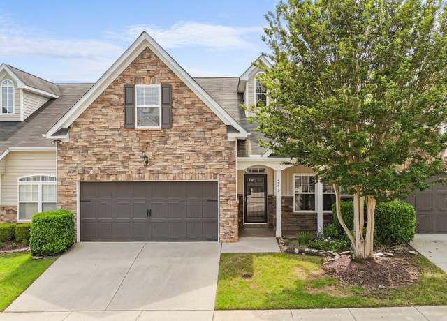 Property at 3212 Imperial Oaks Dr, Raleigh, NC 27614, 3 beds, 2.5 baths