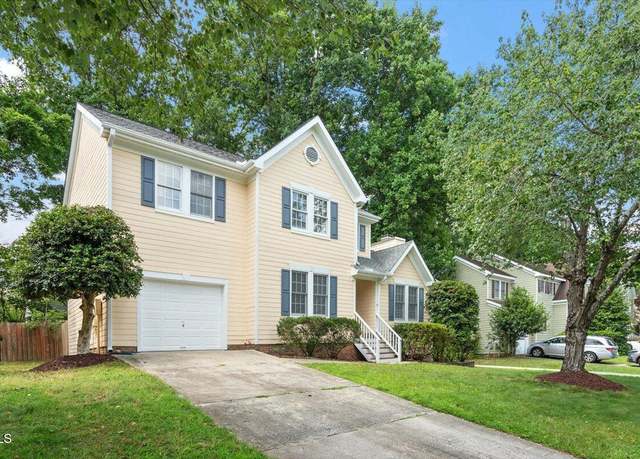Property at 205 Mint Hill Dr, Cary, NC 27519, 3 beds, 2.5 baths